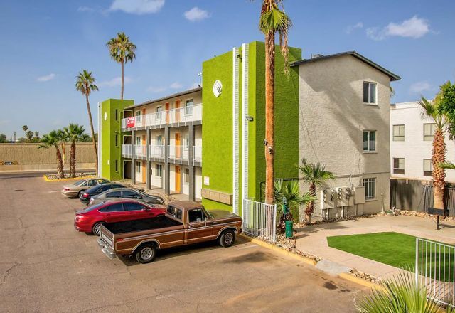 Building Photo - The Onyx