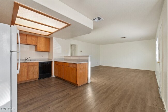 Photo - 2200 Benmore St Unit 101