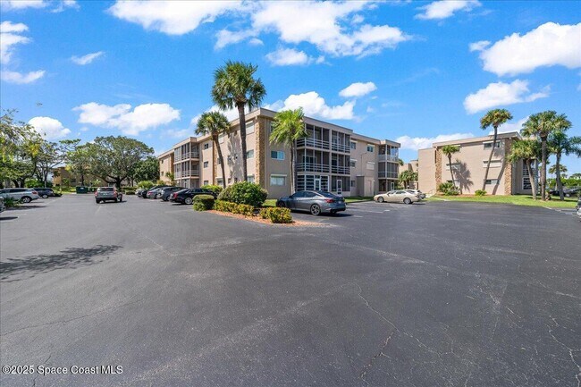 Building Photo - 3150 N Harbor City Blvd Unit 145 Rental