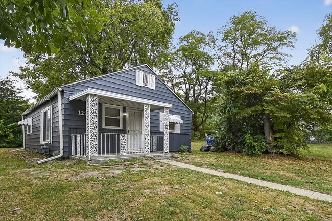 Photo - 1274 W Green St