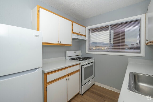 Interior Photo - El Pueblo - Ultimate Urban Living