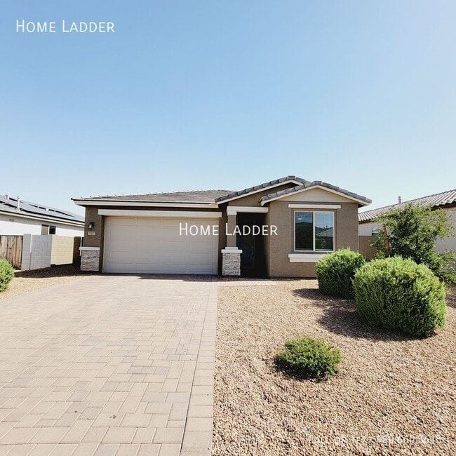 Building Photo - 13337 W Lariat Ln