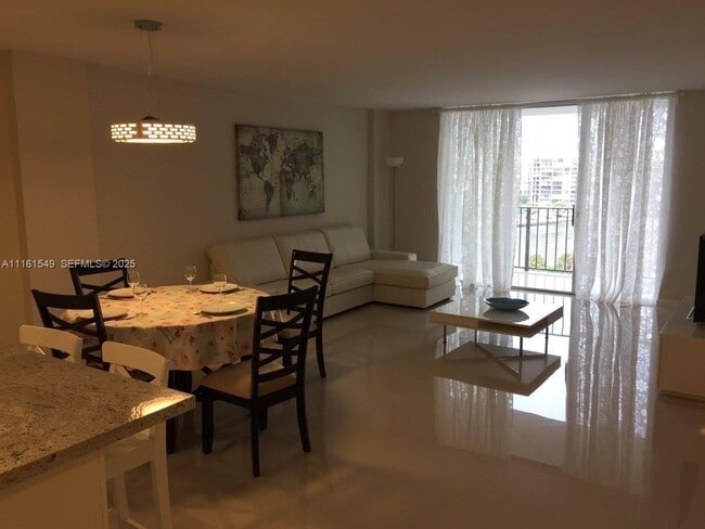 Building Photo - 3800 S Ocean Dr Unit 701