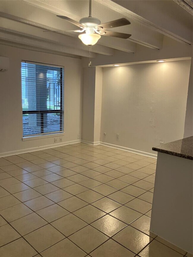 Photo - 5914 Lago Vista Way Unit C23