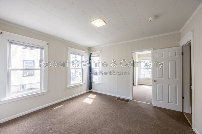 151 William St Unit Floor 1