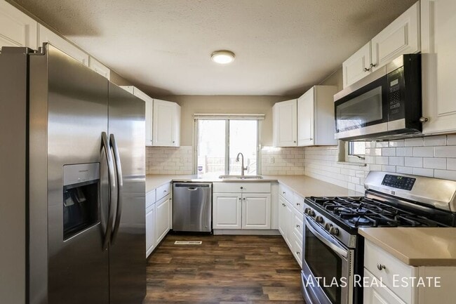 Photo - 2365 Fulton St