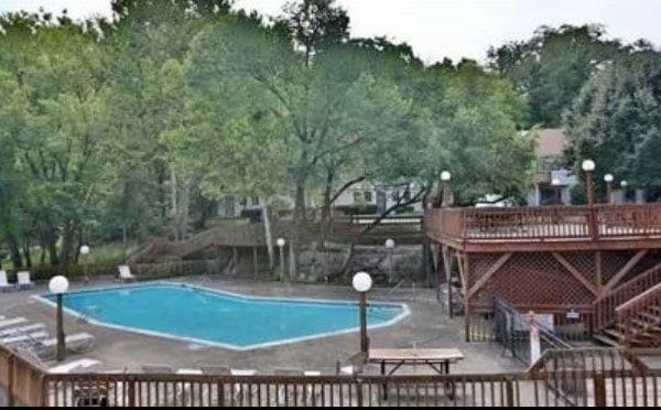 Photo - 370 Cres Spring Dr