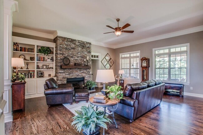 Photo - 6090 Stags Leap Way