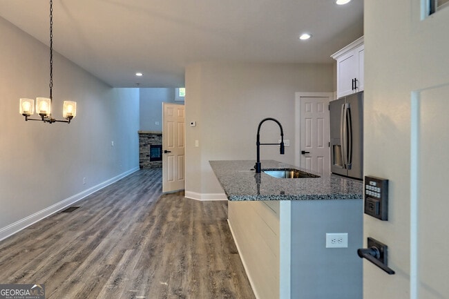 Photo - 18 Living Waters Wy