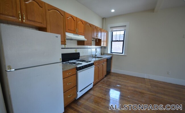 Photo - 1412 Commonwealth Ave Apartment Unit 19