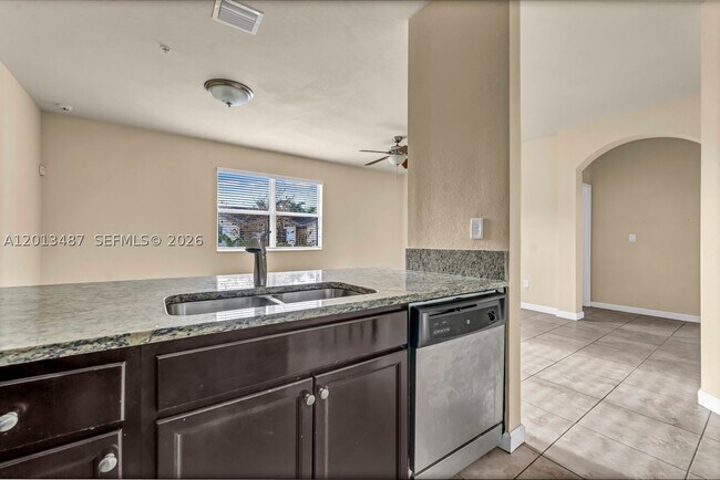 134 SE 28th Ter Unit 20