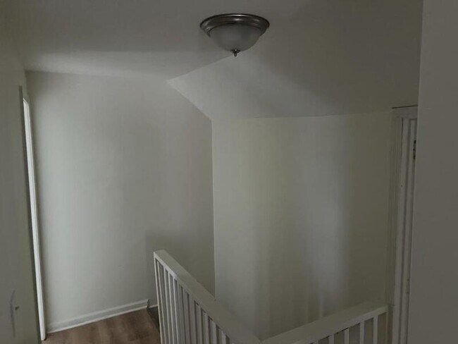 Photo - 195 Campbell Park