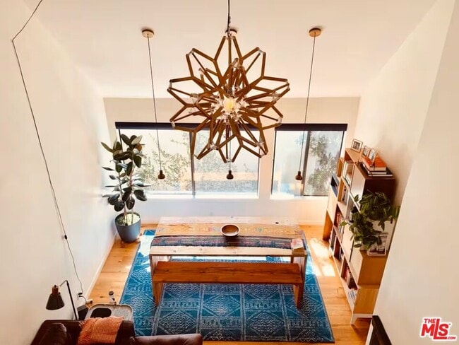 Photo - 950 Kings Rd Unidad 353