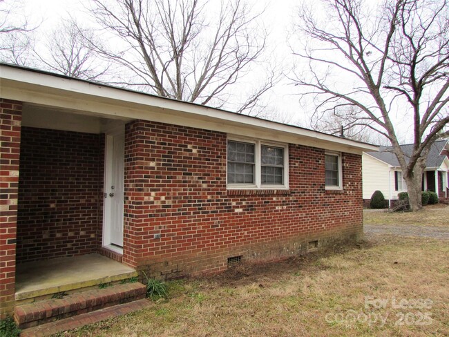 Photo - 616 Jackson St Townhome