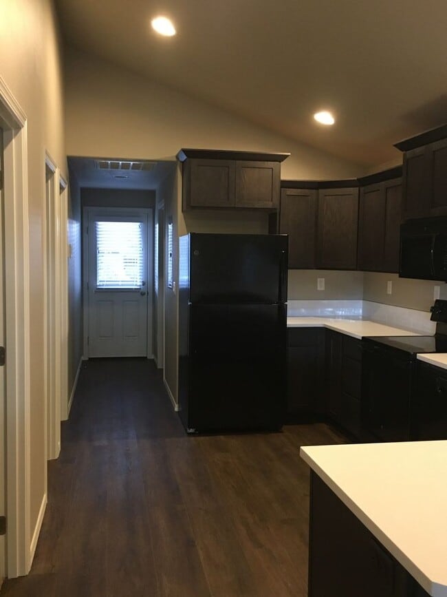 Photo - 2 Bedroom 1 Bath Cottage in SW Redmond