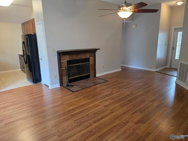 Photo - 218 Cypress Creek Dr