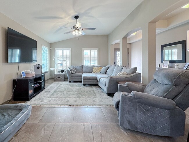 Photo - East El Paso 4 bed Refrig A/C Home!