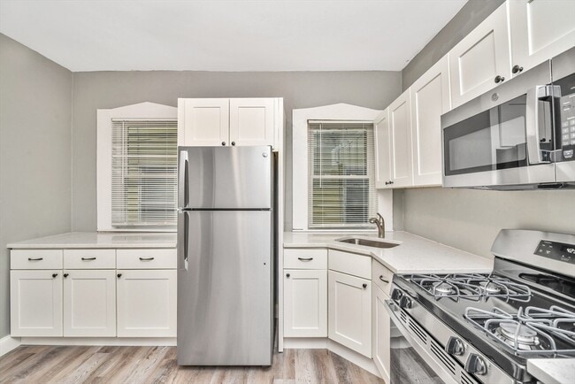 Photo - 352 Norfolk St Unit 1