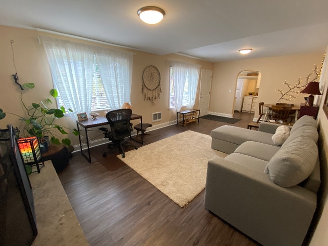 Photo - 32721 5th Ave Apartamento Unidad 1