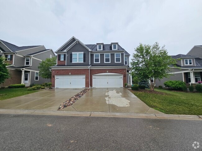 Building Photo - 165 Waverly Ct Rental