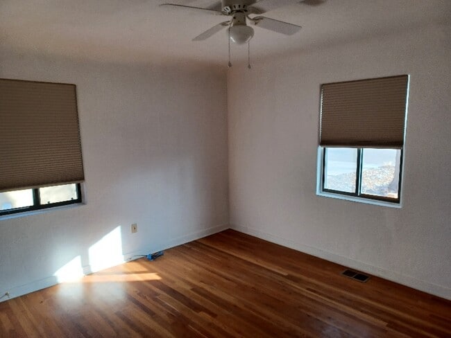 Photo - 3009 Delano Pl NE