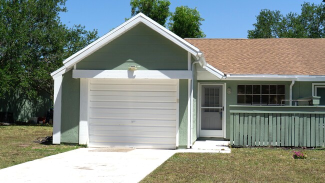 Photo - 1450 SE Rivergreen Cir Condo