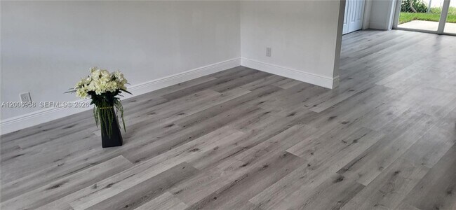 Photo - 3421 NE 5th Ave Unit A