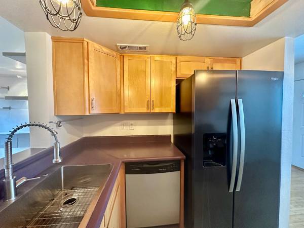 Photo - 127 E Hersey St