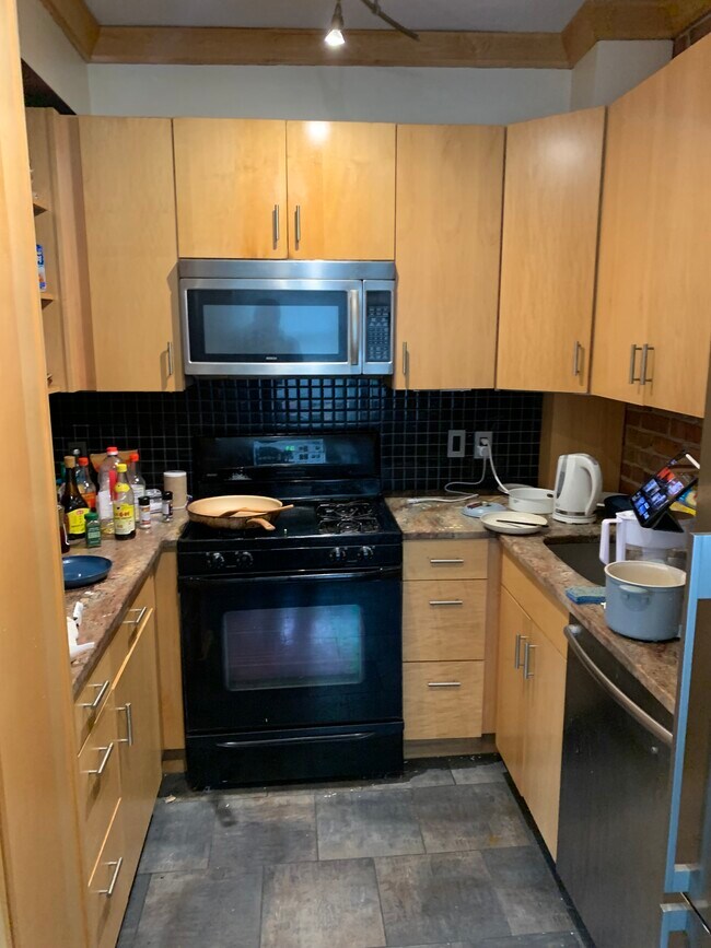Photo - 45 Hemenway St Unit 2