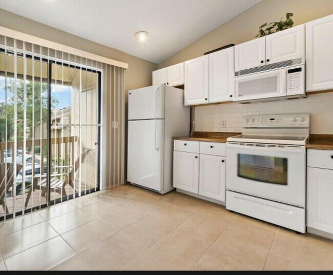 Photo - 13135 Chadwick Ct Unit 7
