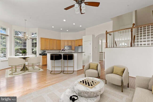 Photo - 11201 Woodglen Dr