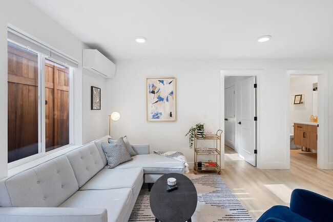 5255 NE 15th Ave Unit SI ID1550284P
