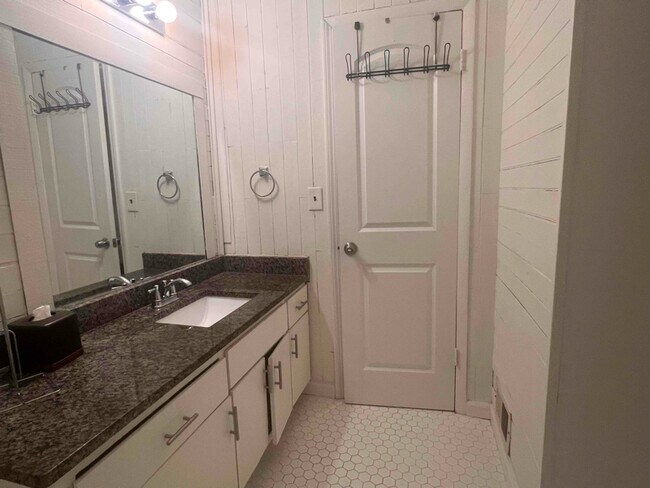 Photo - 4701 Flat Shoals Rd