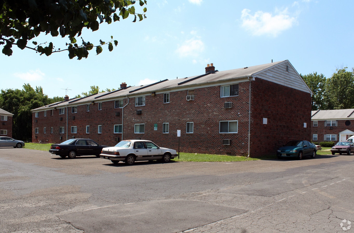 Lincoln Arms Apartments Morrisville, PA