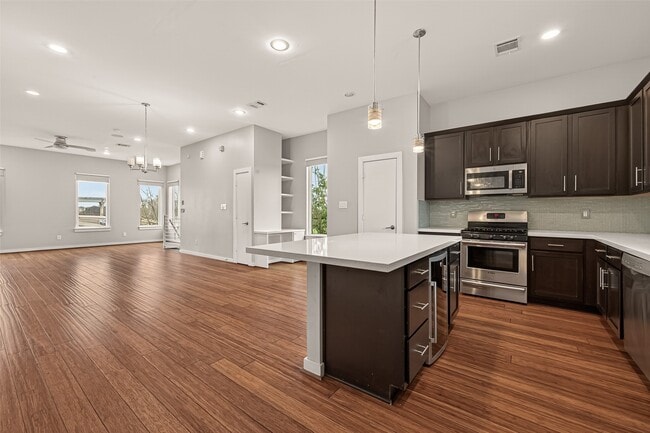 Photo - 1819 South St