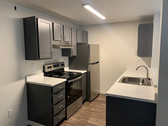 Building Photo - The Marina Club Apartments
