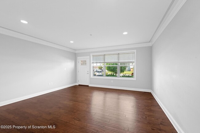 Photo - 15 Maple Leaf Dr