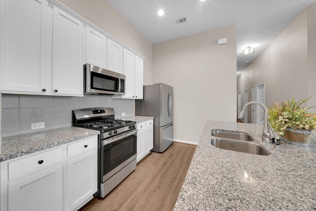 Photo - 411 Walnut Branch Dr