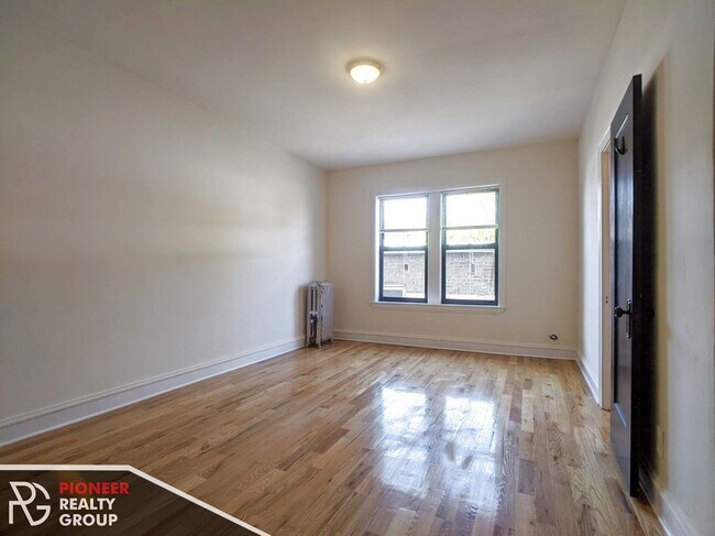 Photo - 4851 N Damen Ave Unit 107