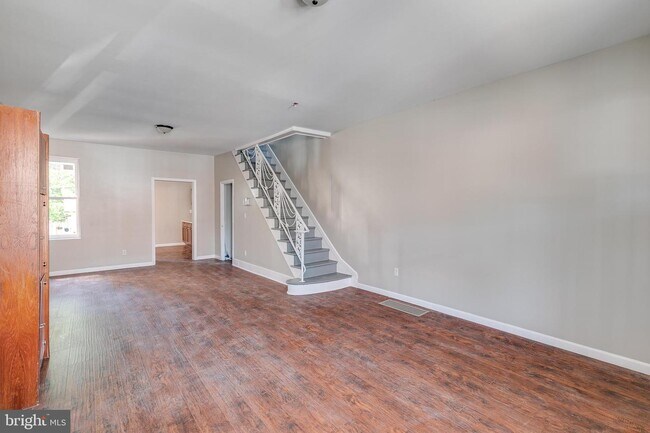 Photo - 829 N 50th St