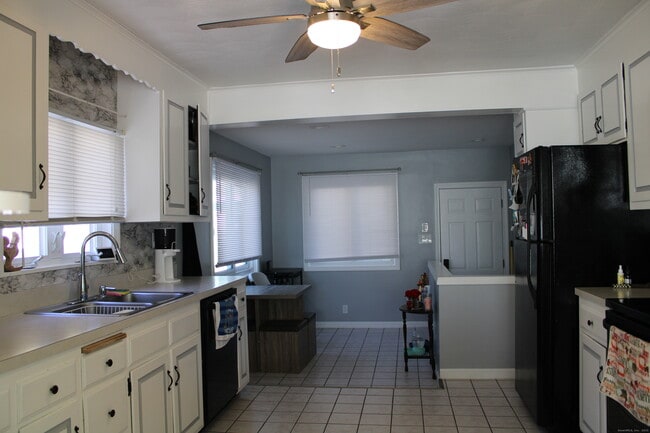 Photo - 20 Westchester Dr