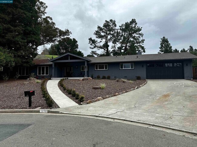 Photo - 226 Alderbrook Pl