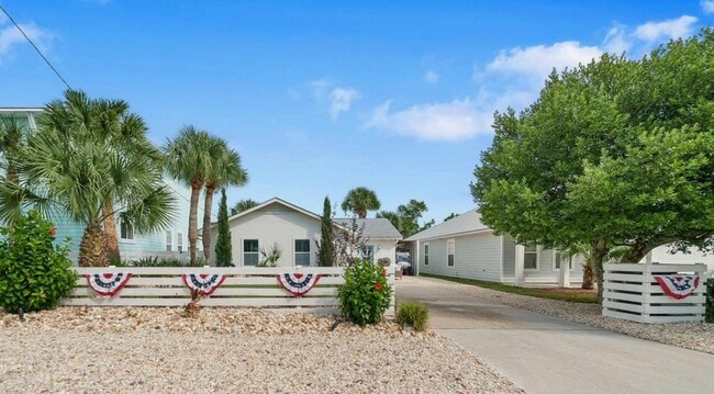 Photo - 613 W Caladium Cir