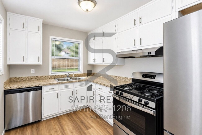5213 Heather Ln