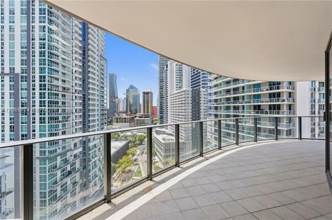 Photo - 1000 Brickell Plaza