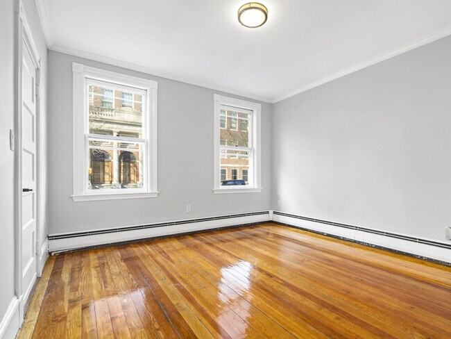 Photo - 135 Cottage St