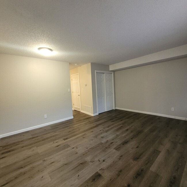 Photo - Harrison Street Apartments