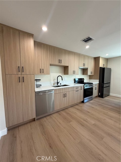 Photo - 14037 Rex St