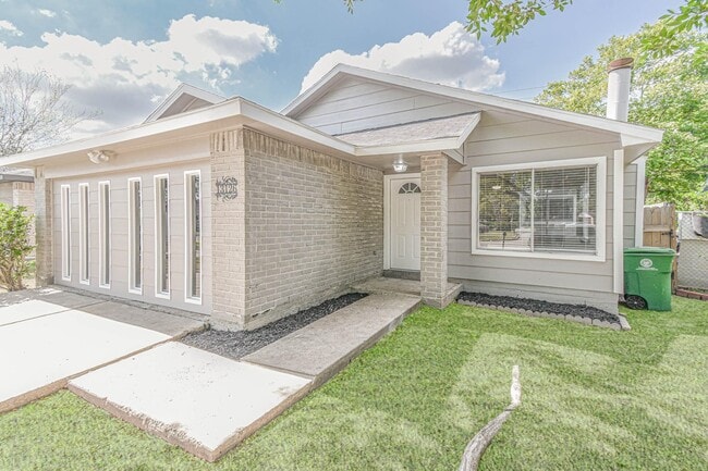 Photo - 13126 Townwood Dr