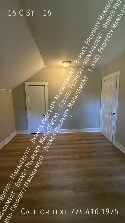 16 C St Unit 16